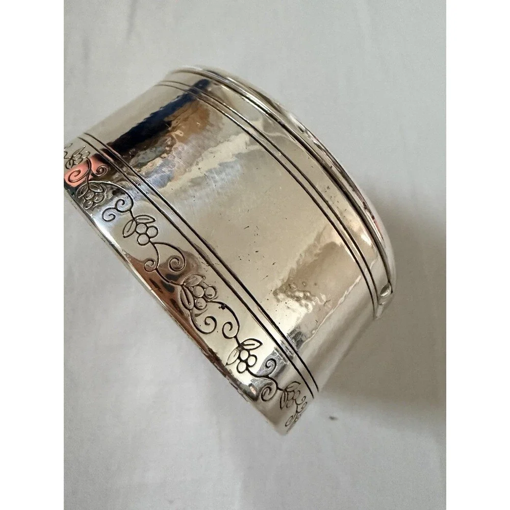 Brighton Skribbel Round Trinket Box G80830 Silver Scrollwork Hearts Cottagecore